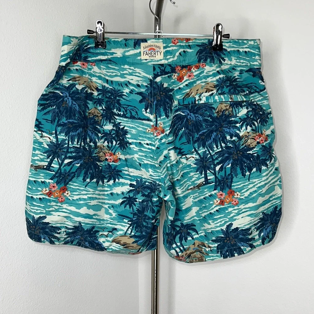 🔹 Faherty Board Shorts